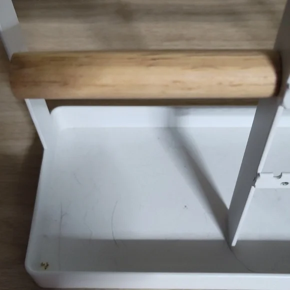 Elegant White and Wood Jewelry Stand - Picture 5 of 6